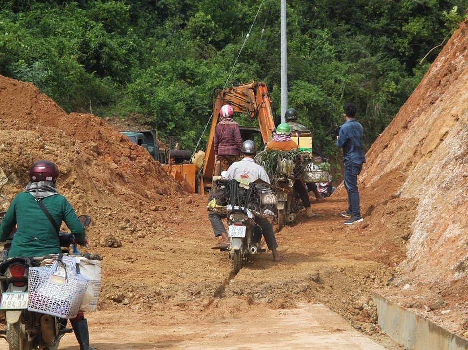 Thừa Thiên Huế cảnh báo người dân không ra khỏi nhà trong suốt 21 tiếng - 7 Thừa Thiên Huế cảnh báo người dân không ra khỏi nhà trong suốt 21 tiếng - 7