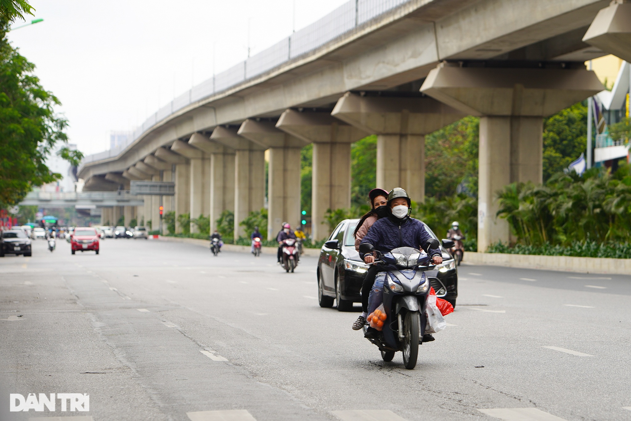 Toàn cảnh đường phố Hà Nội vắng vẻ, thông thoáng ngày cuối cùng năm Tân Sửu - 13 Toàn cảnh đường phố Hà Nội vắng vẻ, thông thoáng ngày cuối cùng năm Tân Sửu - 13