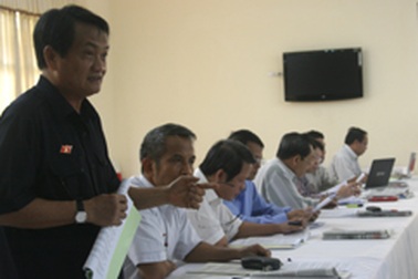 Luật “nới tay”, nhà nước, doanh nghiệp thi đua vay