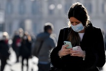 Italia: Vợ bị cách ly trong nhà với thi thể chồng chết vì Covid-19