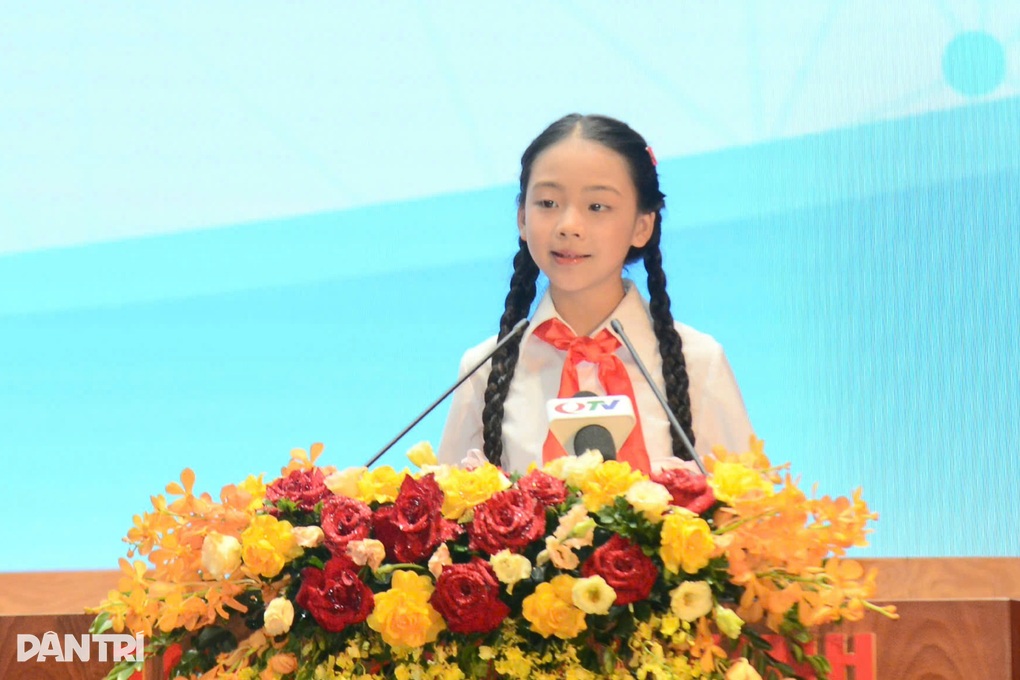 Phó Chủ tịch nước: Không để trẻ em thiếu an toàn trên không gian  mạng - 2