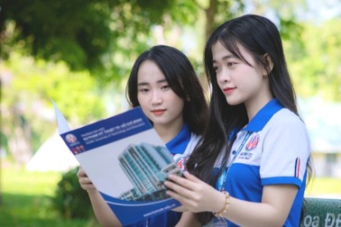 14 thủ khoa, á khoa khối C00 xét tuyển đại học năm 2025