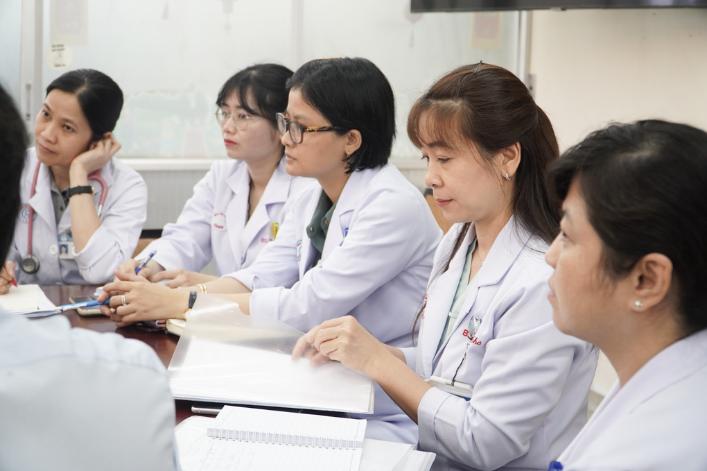 Học sinh cấp cứu khi thi tốt nghiệp THPT sẽ được Bệnh viện Chợ Rẫy miễn phí - 2 Học sinh cấp cứu khi thi tốt nghiệp THPT sẽ được Bệnh viện Chợ Rẫy miễn phí - 2