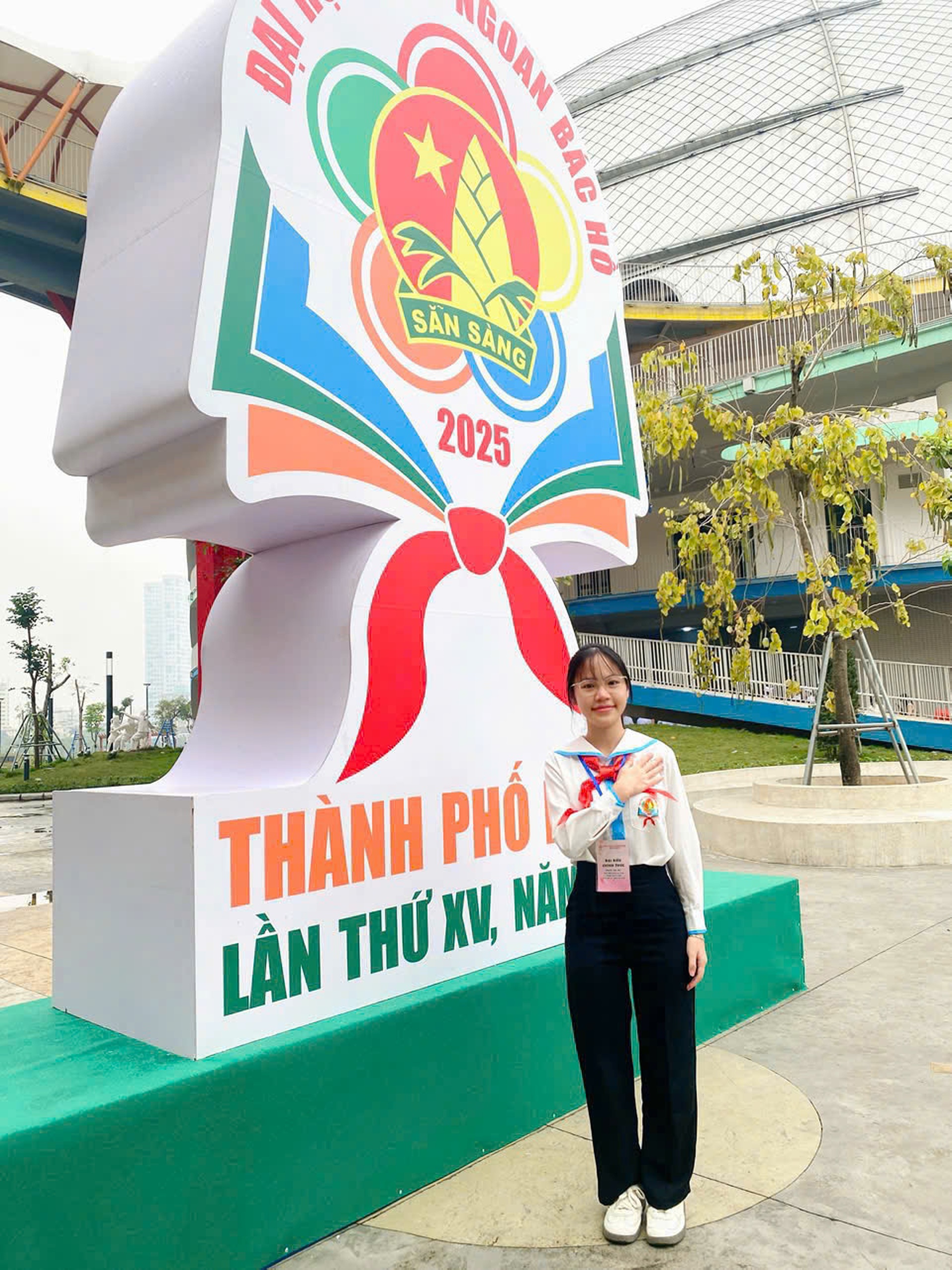 Nữ sinh trường làng đoạt học bổng Chuyên ngữ, thích tự học với AI - 5 Nữ sinh trường làng đoạt học bổng Chuyên ngữ, thích tự học với AI - 5