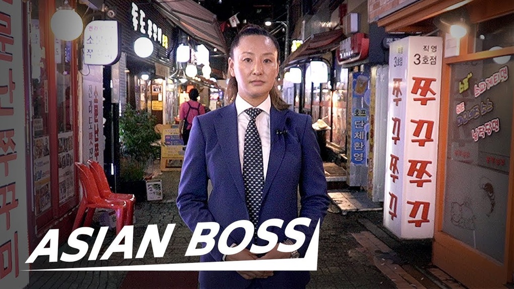 Làm vệ sĩ cho người nổi tiếng, cô gái bị từ chối hẹn hò - 2 Làm vệ sĩ cho người nổi tiếng, cô gái bị từ chối hẹn hò - 2