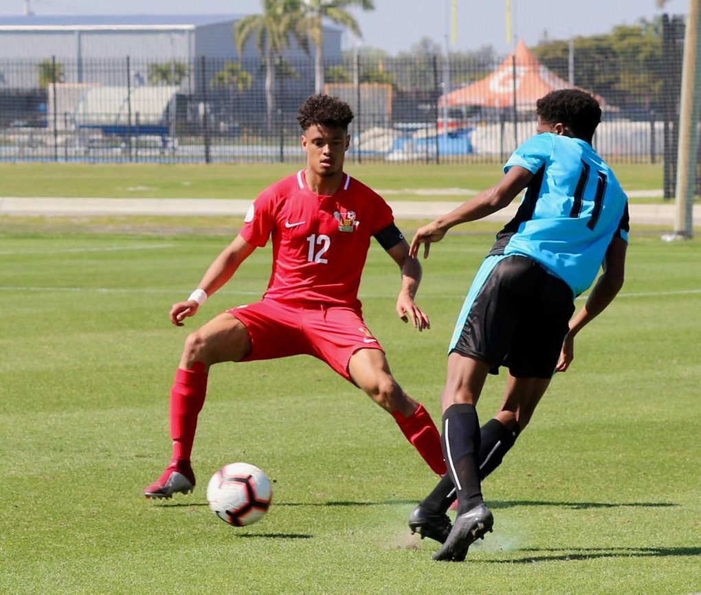 Cầu thủ bóng đá phải cắt bỏ chân vì mắc bệnh do não mô cầu - 1