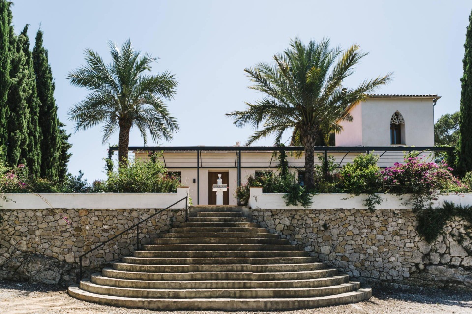 Ngôi nhà ở Tây Ban Nha nhưng lại mang đậm phong cách thiết kế Việt - 2