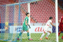 AFC “xát muối” vào nỗi đau của thủ môn Bùi Tiến Dũng