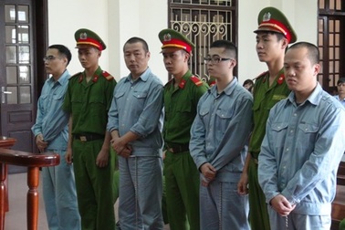 4 người Trung Quốc rút hàng tỷ đồng bằng thẻ tín dụng giả hầu tòa