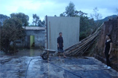 Bị kẻ gian đốt quán giữa đêm