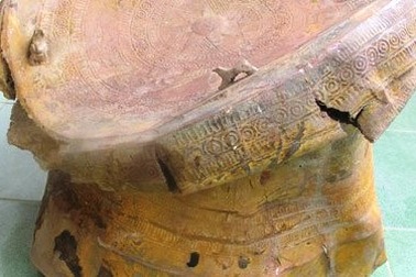 Thanh Hóa: Phát hiện trống đồng cổ khi đào ao