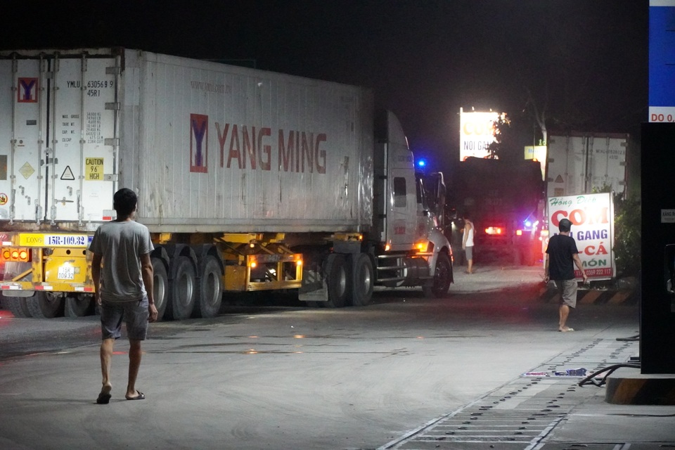 Chuyện lạ trên cao tốc Hà Nội - Lào Cai - 10 Chuyện lạ trên cao tốc Hà Nội - Lào Cai - 10