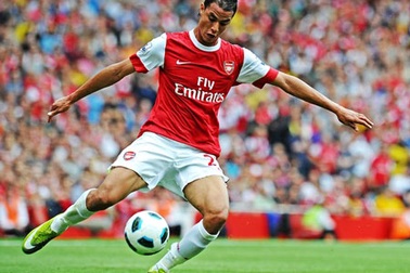 Man City khuynh đảo TTCN, “tứ đại gia” cùng tiết kiệm