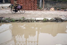 Hà Nội: Người dân khốn đốn vì đường biến thành “ao” suốt 3 năm