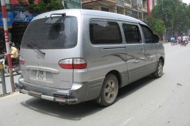 Bộ Tư pháp: Truy thu thuế với xe tải van là trái luật