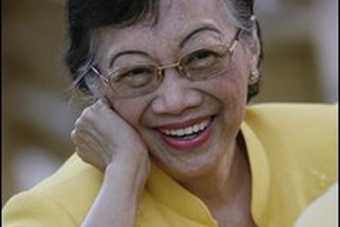 Nữ Tổng thống đầu tiên của Philippines qua đời