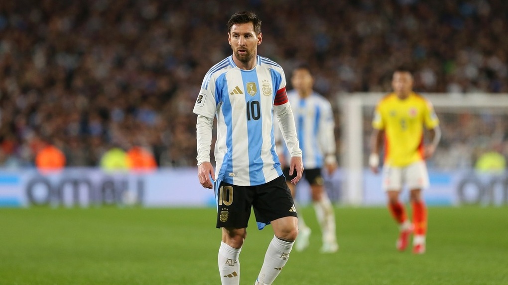 ميسي يعود مع الأرجنتين في تصفيات كأس العالم 2026 - 1 Messi tái xuất cùng đội tuyển Argentina ở vòng loại World Cup 2026 - 1