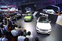 Chính phủ “bật đèn xanh” cho lắp ráp ôtô trong nước - Giá xe có giảm?