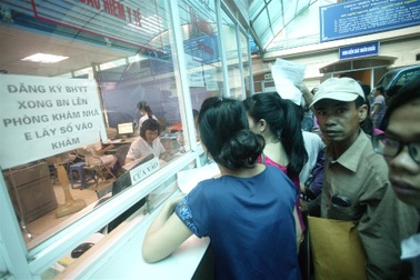 Tháng 10/2015, nợ bảo hiểm y tế hơn 2.700 tỉ đồng