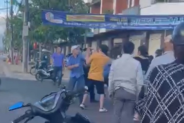 Điều tra vụ nhân viên xe khách đánh người dân nhập viện