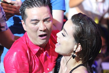 Thứ trưởng Hồ Anh Tuấn nói gì về trào lưu “tắm nước đá”?