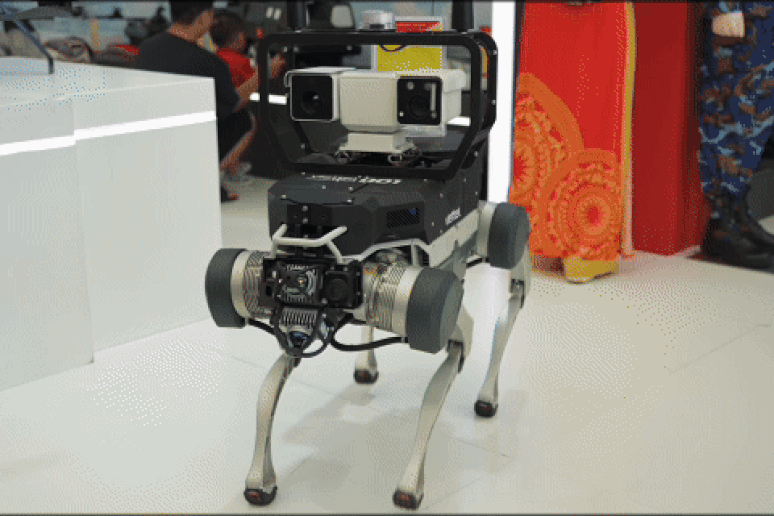 Cận cảnh robot chó trinh sát, tuần tra mới trình làng của Việt Nam
