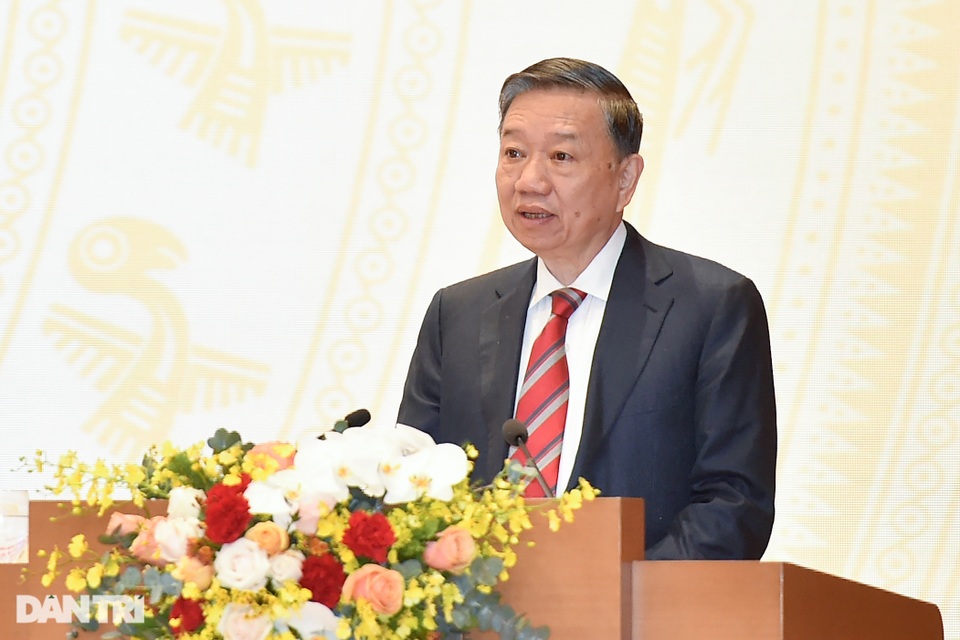 Bộ trưởng Công an: Hàng trăm người nhập cảnh trái phép mỗi ngày - 1 Bộ trưởng Công an: Hàng trăm người nhập cảnh trái phép mỗi ngày - 1