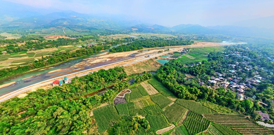 Nhà đầu tư Hà Nội rỉ tai nhau lên New Sa Pa săn đất - 2 Nhà đầu tư Hà Nội rỉ tai nhau lên New Sa Pa săn đất - 2