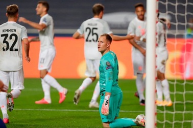 Barcelona cùng bảng Bayern Munich, PSG gặp lại Man City