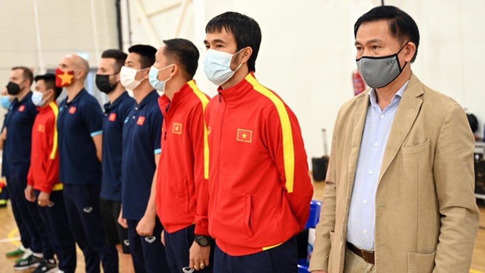 Đội tuyển futsal Việt Nam đặt mục tiêu hạn chế bàn thua trước Brazil - 2 Đội tuyển futsal Việt Nam đặt mục tiêu hạn chế bàn thua trước Brazil - 2