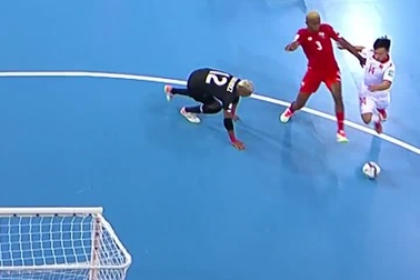 Pha đi bóng ghi bàn của Nguyễn Văn Hiếu vào lưới Panama