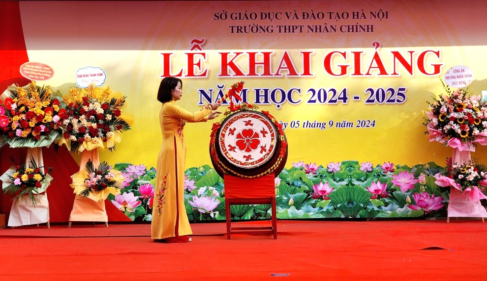 23 triệu học sinh cả nước chính thức bước vào năm học đặc biệt - 20 23 triệu học sinh cả nước chính thức bước vào năm học đặc biệt - 20
