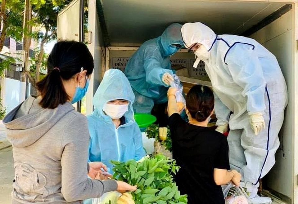 “Phiên chợ 0 đồng” hỗ trợ các hộ khó khăn do Covid-19 - 5