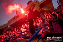 Báo Hàn Quốc cảnh báo tình trạng đốt pháo sáng ở Việt Nam