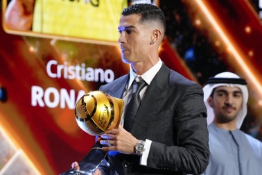 Cristiano Ronaldo được vinh danh là "Cầu thủ hay nhất Trung Đông"