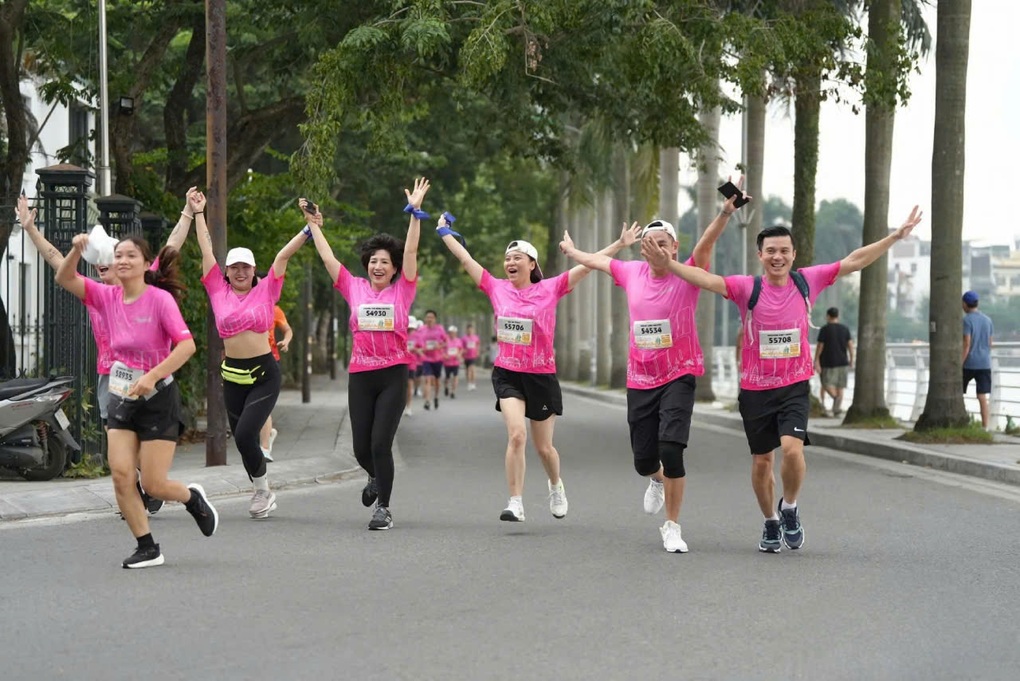 Khởi động mùa giải Vietnam Airlines - Run for Love lần 3 - 3