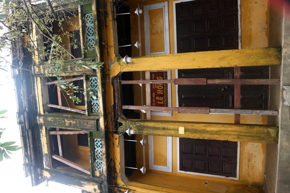 Hội An chèn chống di tích, nhà cổ trước khi bão 13 đổ bộ - 2 Hội An chèn chống di tích, nhà cổ trước khi bão 13 đổ bộ - 2