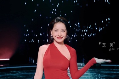 Chi Pu gây sốt khi xuất hiện trên show đình đám "Tỷ tỷ đạp gió rẽ sóng"