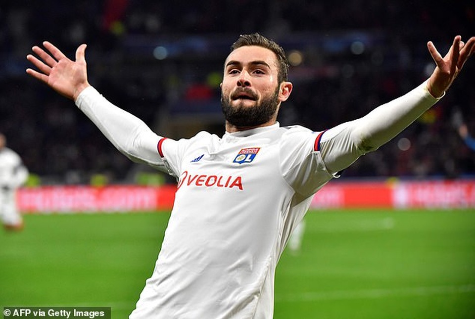C.Ronaldo đứt chuỗi trận ghi bàn, Juventus thất bại trước Lyon - 4 C.Ronaldo đứt chuỗi trận ghi bàn, Juventus thất bại trước Lyon - 4
