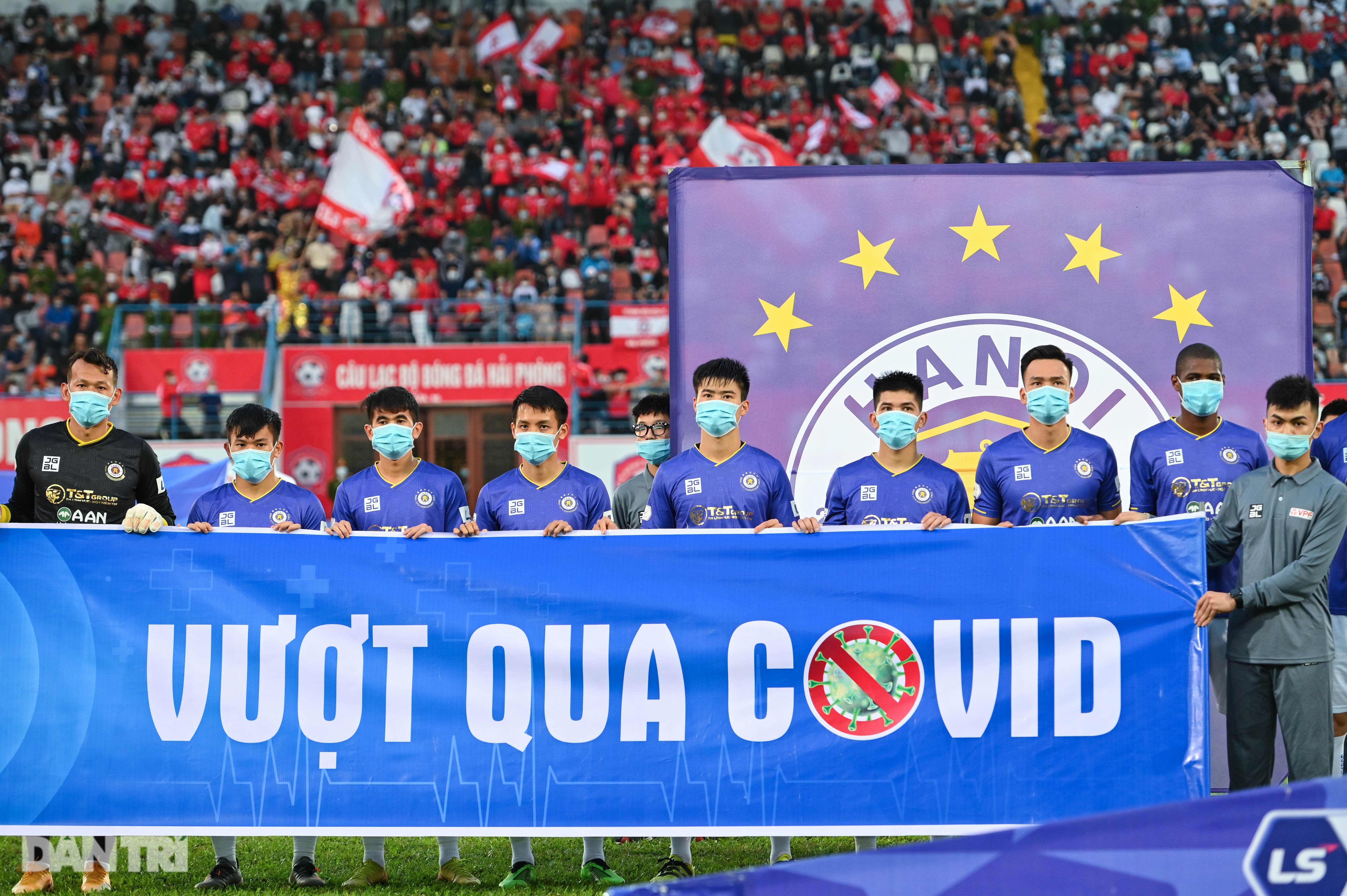 Người hùng Tấn Trường giúp CLB Hà Nội có 3 điểm đầu tiên ở V-League - 3 Người hùng Tấn Trường giúp CLB Hà Nội có 3 điểm đầu tiên ở V-League - 3