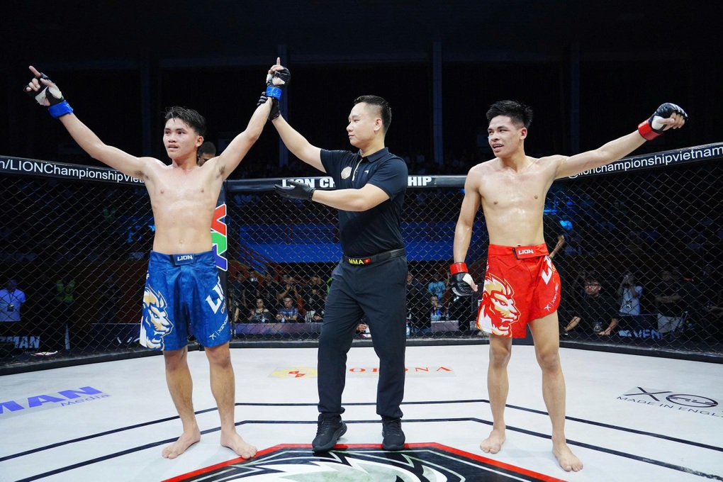 Truong Cao Minh Phat វាយឈ្នះម្ចាស់អៀរឡង់យ៉ាងអស្ចារ្យ - ១ Trương Cao Minh Phát xuất sắc đánh bại cao thủ Ireland - 1