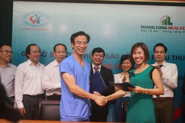 Bệnh viện Tim Hà Nội đón nhận gói tài trợ 3 tỷ đồng phẫu thuật tim miễn phí cho các bệnh nhân nghèo