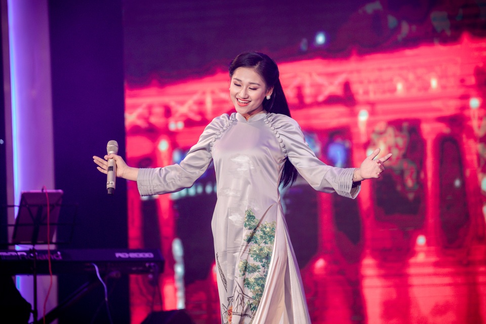 Bùi Dương Thái Hà giành giải nhất “Giọng hát hay Hà Nội - 10 Bùi Dương Thái Hà giành giải nhất “Giọng hát hay Hà Nội - 10