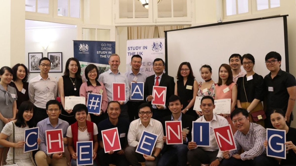 Học bổng Chevening năm học 2021-2022 bắt đầu nhận ứng tuyển từ 3/9 - 1 Học bổng Chevening năm học 2021-2022 bắt đầu nhận ứng tuyển từ 3/9 - 1