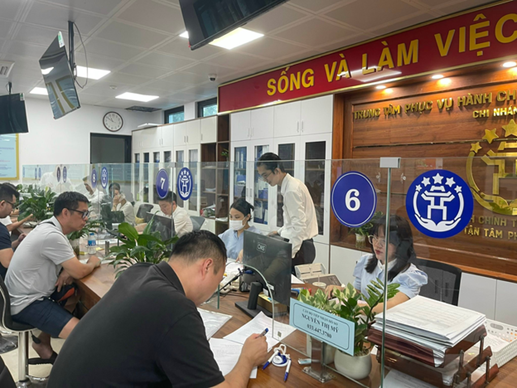 Dịch vụ công thông suốt trong những ngày đầu vận hành chính quyền địa phương 2 cấp - 4 Dịch vụ công thông suốt trong những ngày đầu vận hành chính quyền địa phương 2 cấp - 4