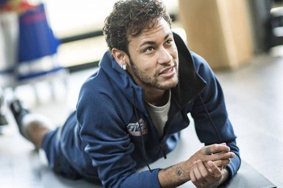 Neymar bị kiện ra toà vì kỳ thị giới tính tình trẻ của mẹ - 1 Neymar bị kiện ra toà vì kỳ thị giới tính tình trẻ của mẹ - 1