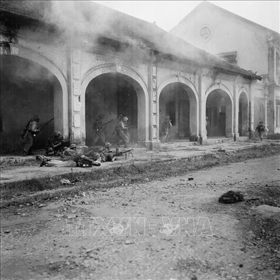 Xem lại những hình ảnh thời khắc trọng đại của lịch sử dân tộc - 7