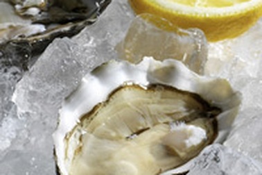 Ăn thủy hải sản sống - Đánh cược với sức khỏe