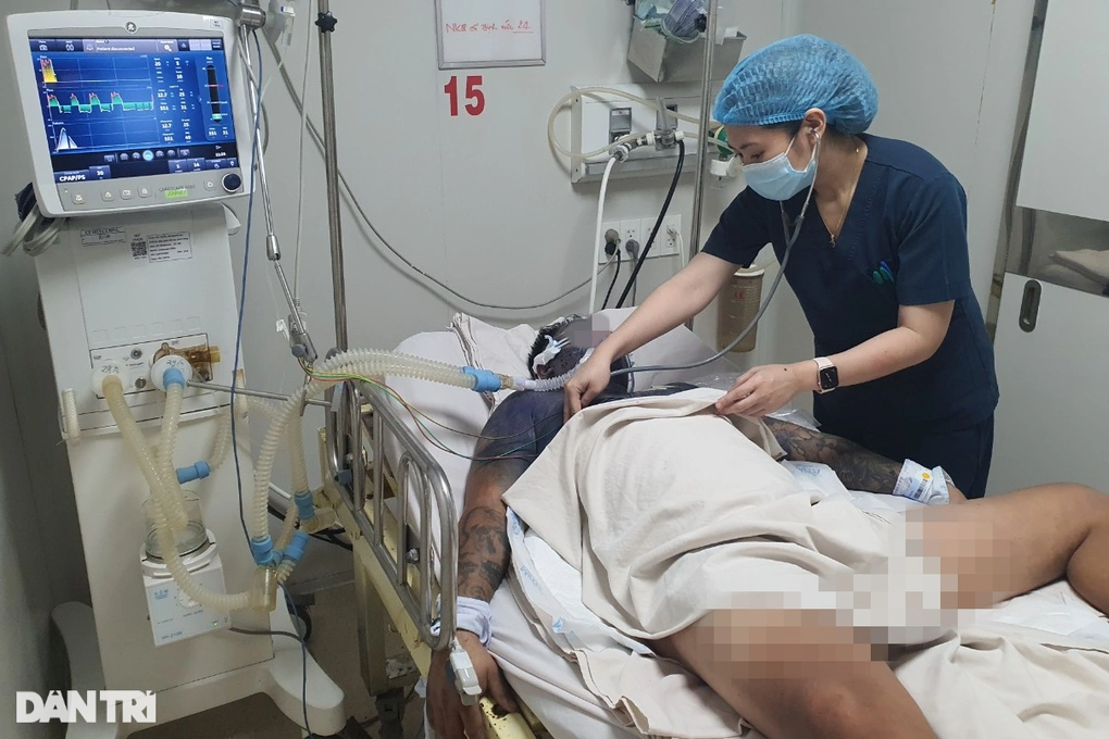 Hàng trăm người vào viện ở TPHCM vì mắc thủy đậu, có ca suýt chạy ECMO - 2 Hàng trăm người vào viện ở TPHCM vì mắc thủy đậu, có ca suýt chạy ECMO - 2