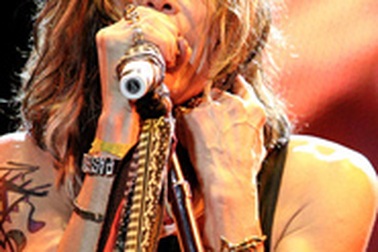 Thành viên nhóm Aerosmith đi cai nghiện